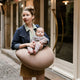 That's mine cuscino di alimentazione Brown